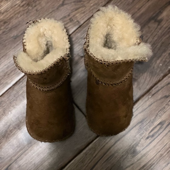 Baby Booties - Picture 4 of 5